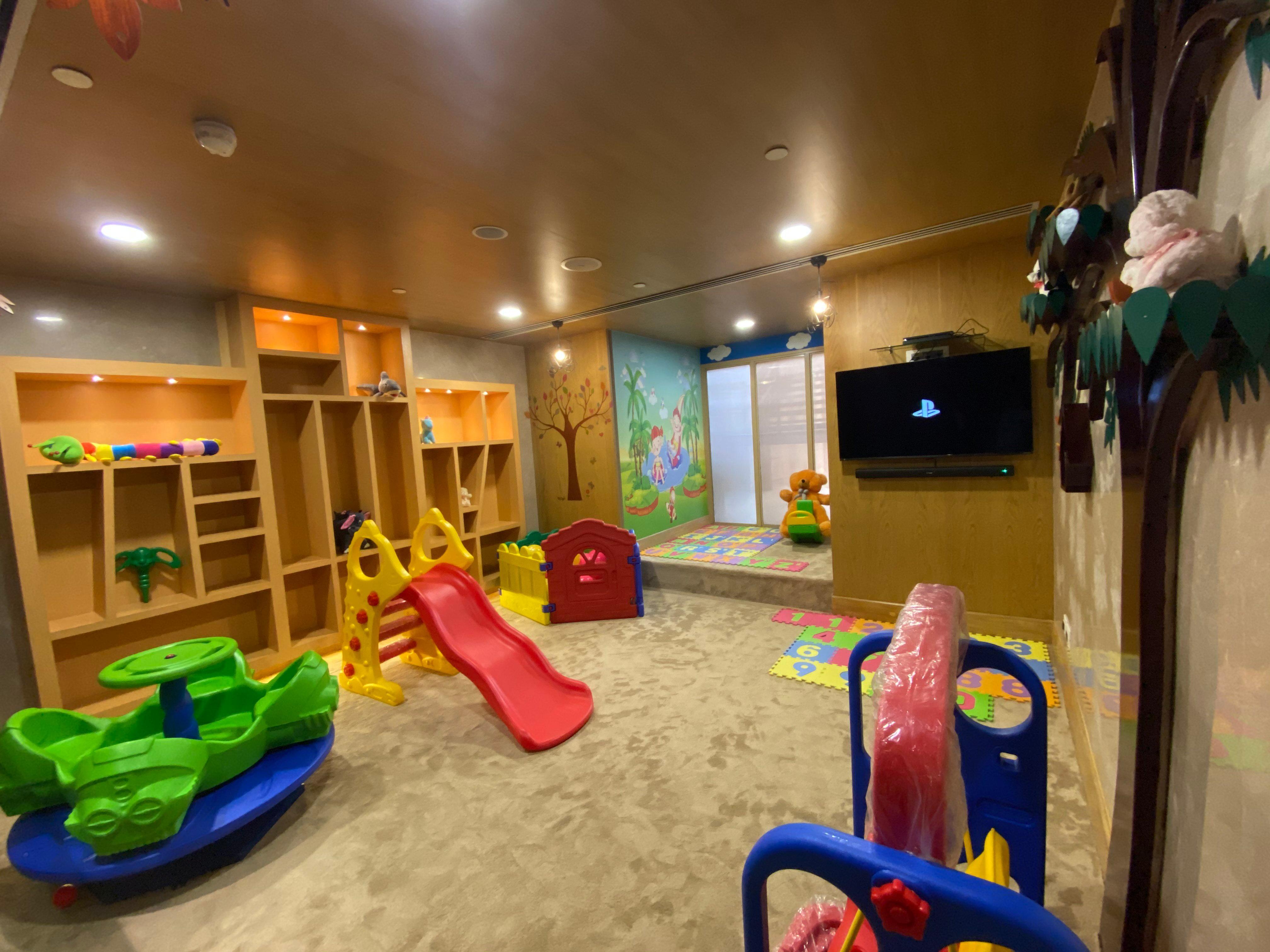 Holiday Inn Agra Mg Road An Ihg Hotel Agra (Uttar Pradesh) Exterior foto The children's club at the hotel