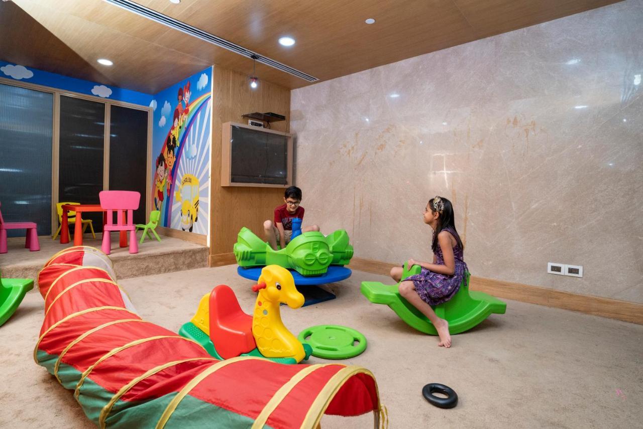 Holiday Inn Agra Mg Road An Ihg Hotel Agra (Uttar Pradesh) Exterior foto Children's play area